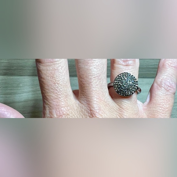 New Designer Signed Nadri Gunmetal Pave Crystal Circle Cluster Ring, Size 7 - Picture 8 of 10
